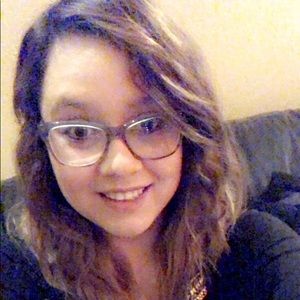 Meet your Posher, Evelyn